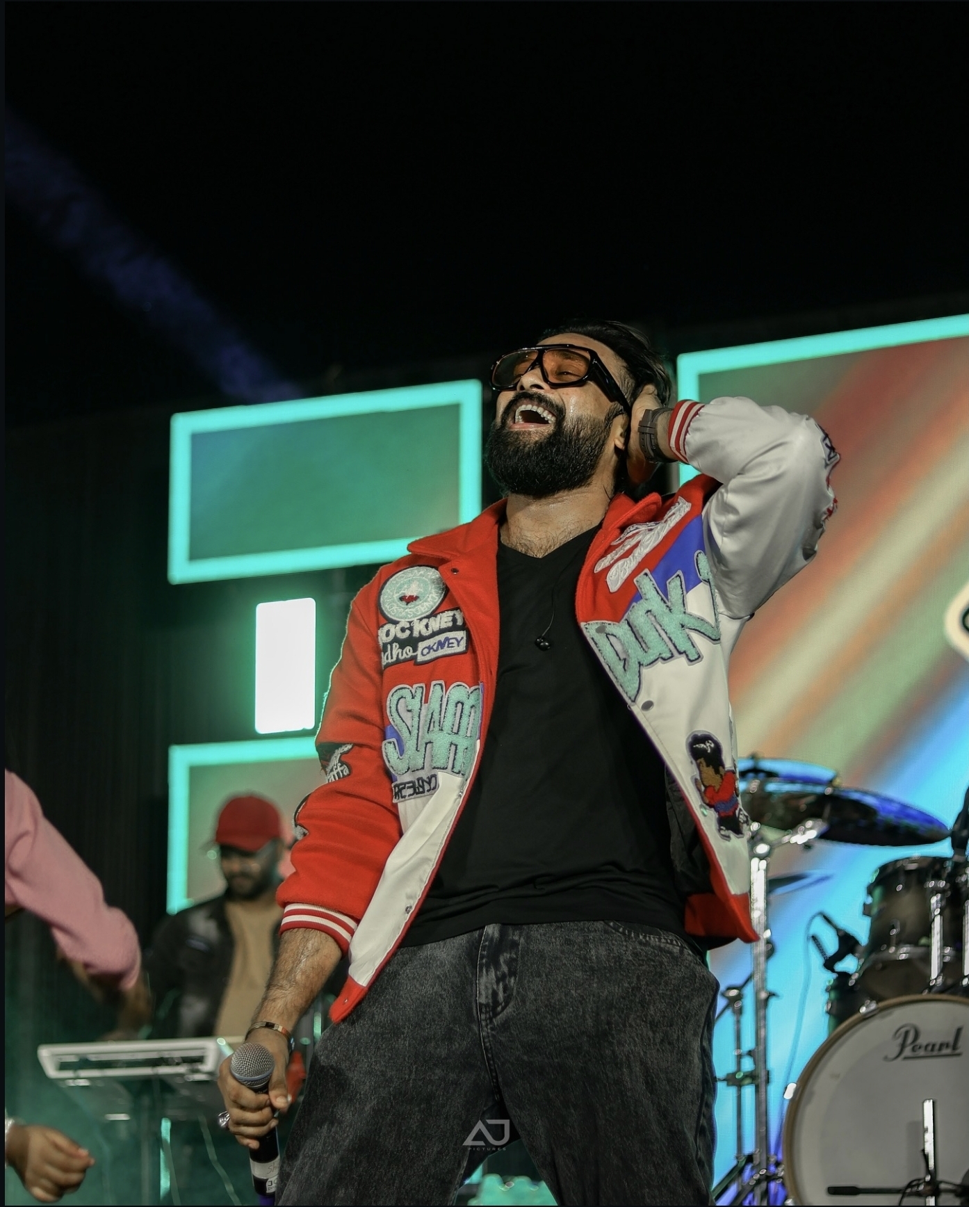 Shiya Majeed on stage